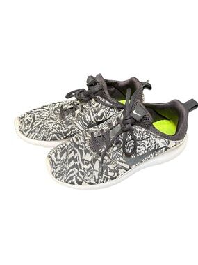 Nike Unisex Black & White Fabric Patterned Running Shoes